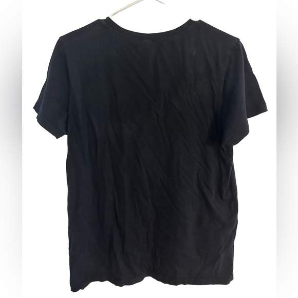 Friends Tee - Picture 2 of 3